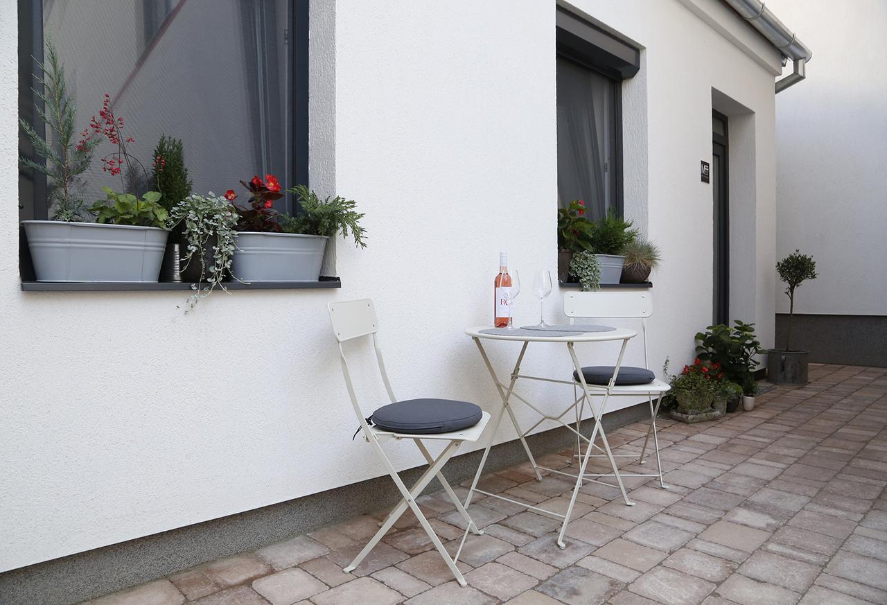 Mini Flat Apartman Pecs Bagian luar foto