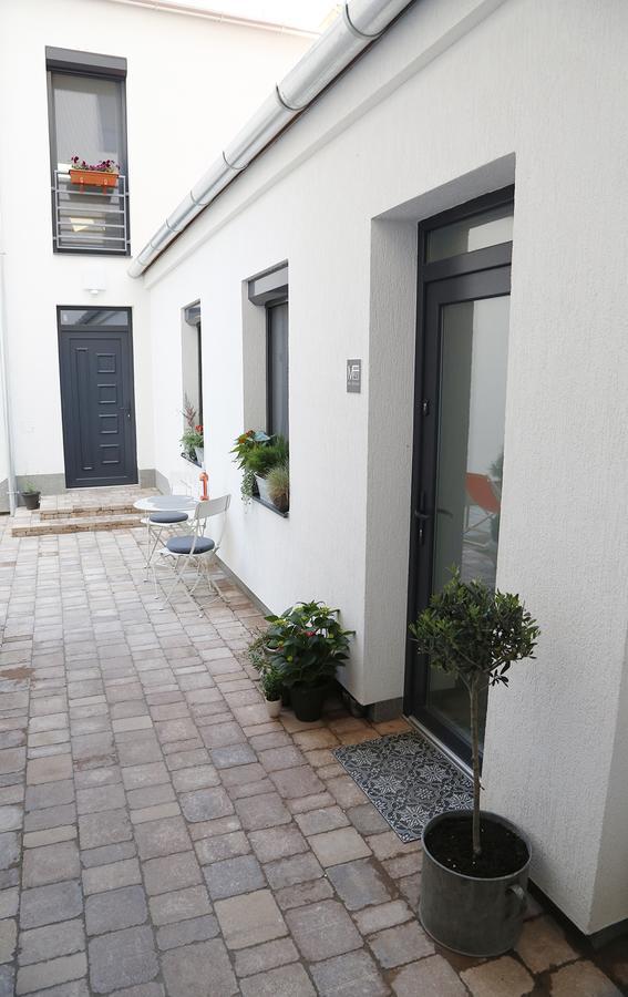 Mini Flat Apartman Pecs Bagian luar foto